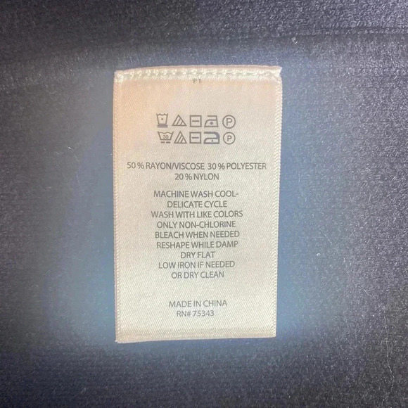 House of Harlow 1960 Poncho - Picture 5 of 5